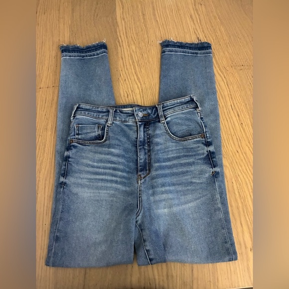 Anthropologie Pilcro High Rise Cigarette Slim Straight Raw Hem Jeans Size 28 - Picture 5 of 16